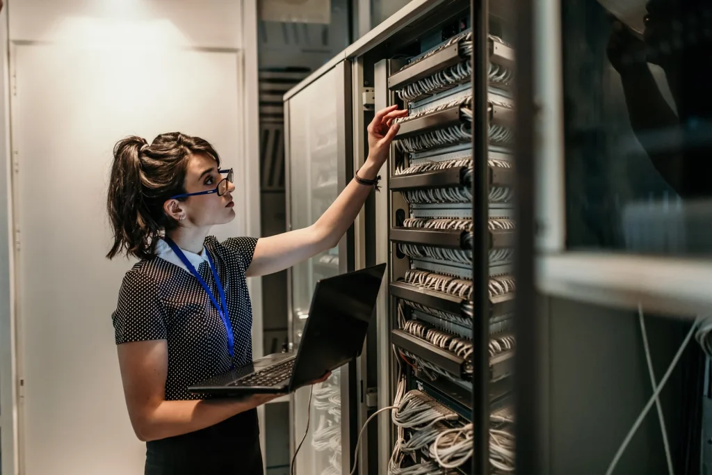 serverwoman